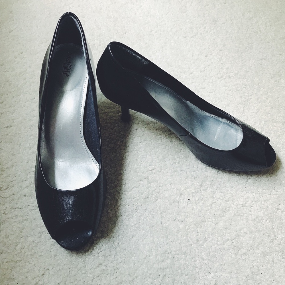 East 5th Classic Black Peep-Toe Heels 👠
